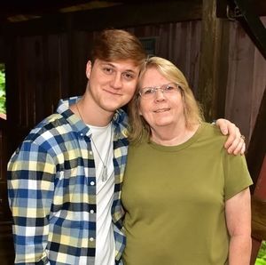 Meet your Posher, Pat